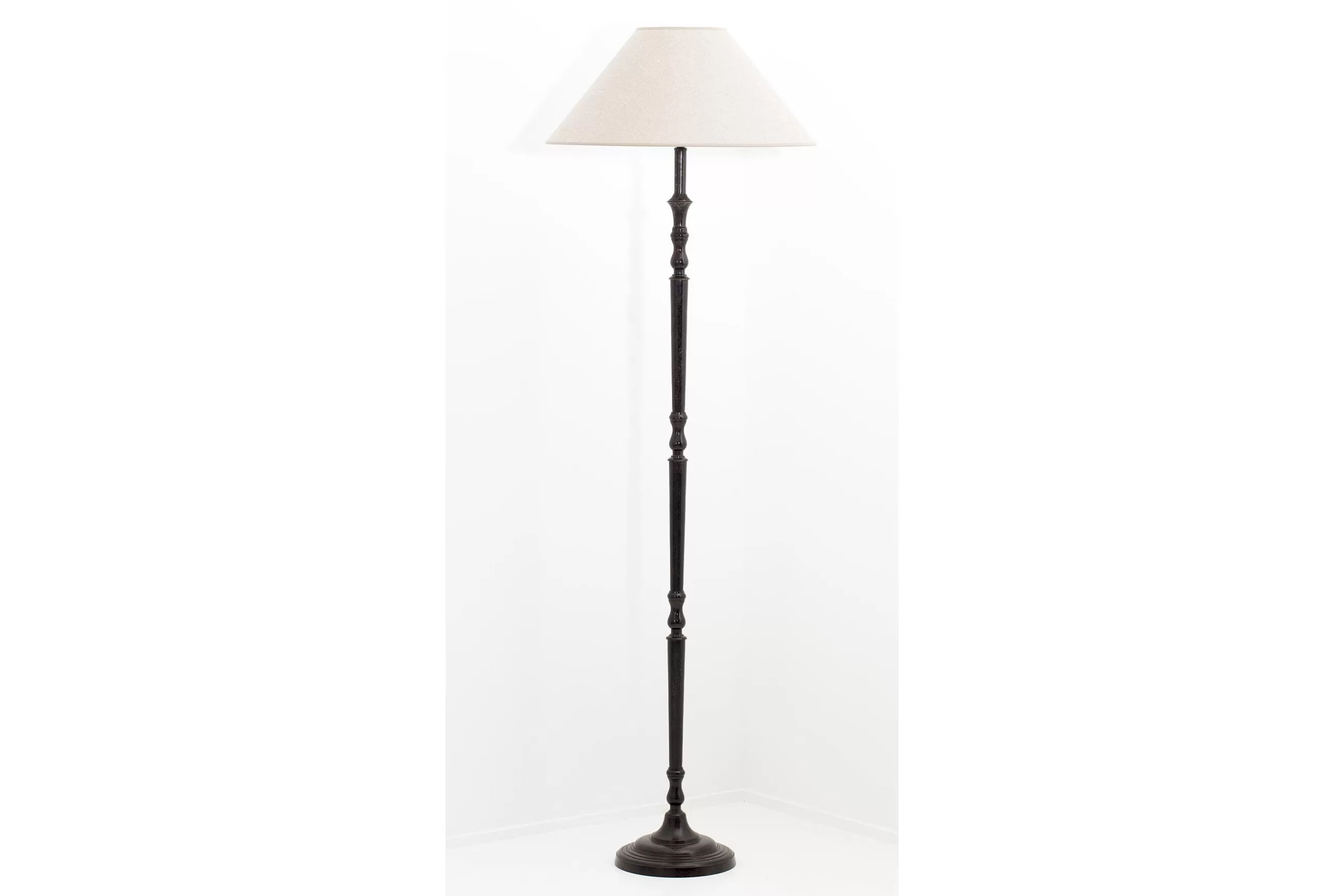 Eugene, Floor Lamp, Black^Flamant Shop