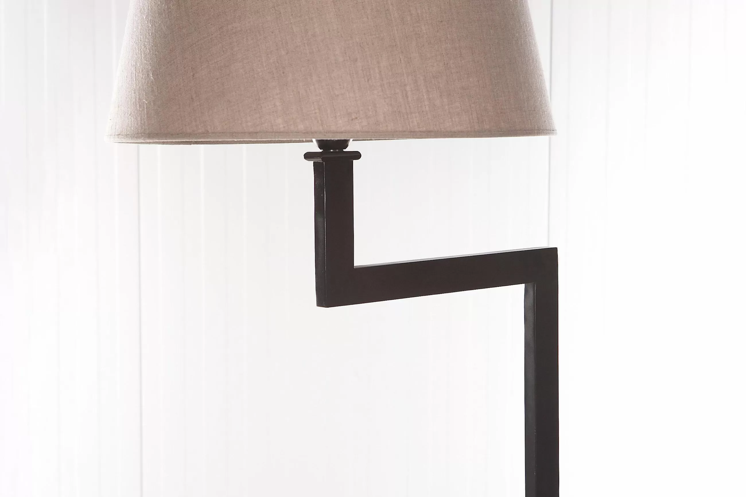 Martha, Floor Lamp, Brown/Black, Brass^Flamant Fashion